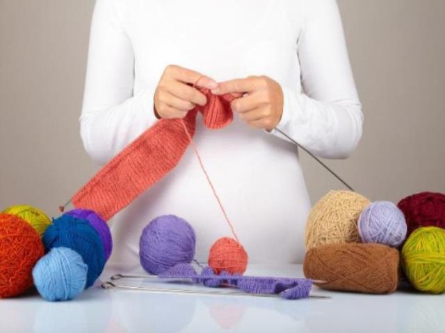 Фото на тему «Почему беременным нельзя вязать и шить?»