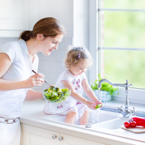Smart Mom Guide Recipes For Kids Feature Image 300x300 - Бизнес в декрете: личные истории успеха